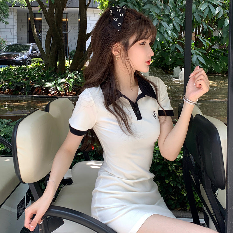 
                  
                    襟付きヴィンテージミニワンピース
                  
                